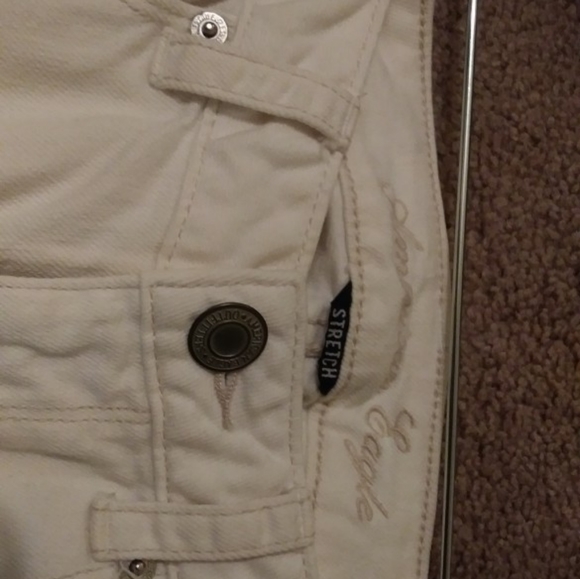 Ivory Jeans - Picture 3 of 3